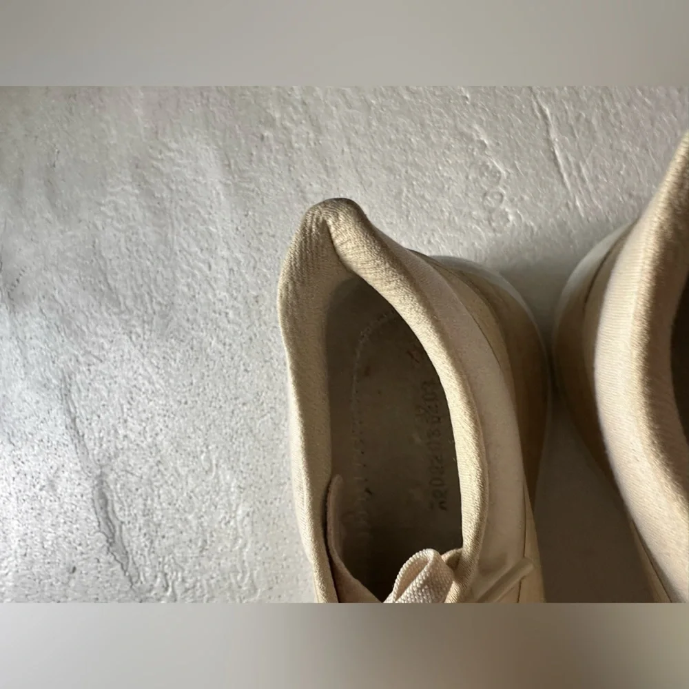 Lululemon Blissfeel Womens Running Shoe‎